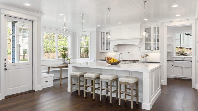 white paint kitchen walls